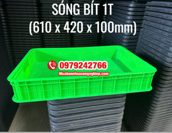 Khay nhựa bít 1T màu xanh lá cây kích thước 610x420x100mm