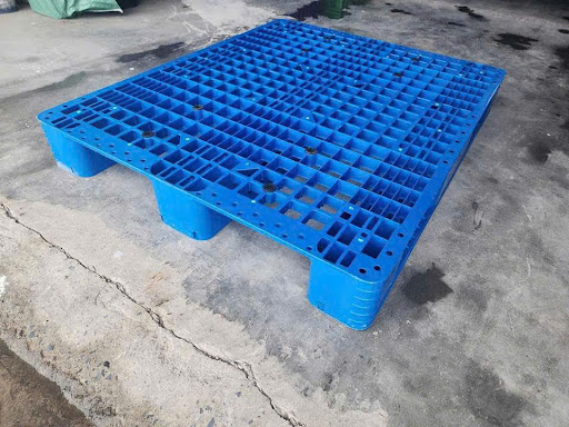 Các loại pallet nhựa phổ biến cho nhà xưởng, kho hàng tại Bình Dương