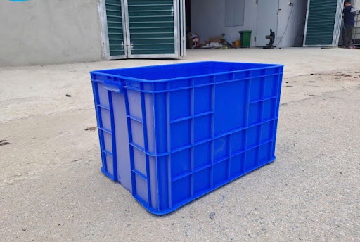 Thùng nhựa bít 3T9 là gì? Thông số kỹ thuật & công dụng thực tế